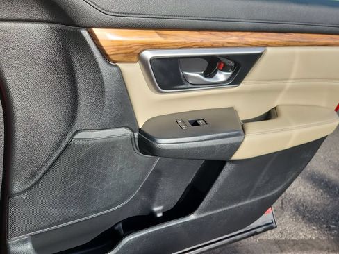 Used 2019 Honda CR-V Touring image 16