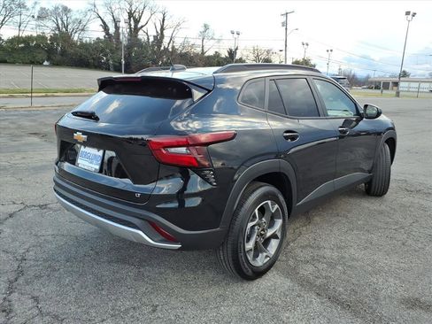 New 2026 Chevrolet Trax LT w/ Driver Confidence Package image 4