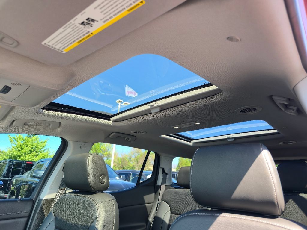 Certified 2023 GMC Acadia SLT w/ Elevation Edition AWD/4WD image 21