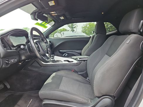 Used 2017 Dodge Challenger R/T w/ Blacktop Package RWD image 14