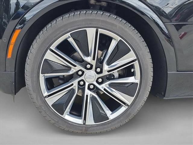 Used 2025 Cadillac Lyriq Luxury w/ Nappa Leather Package RWD image 24