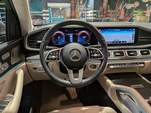 Used 2022 Mercedes-Benz GLE 450 4MATIC image 2