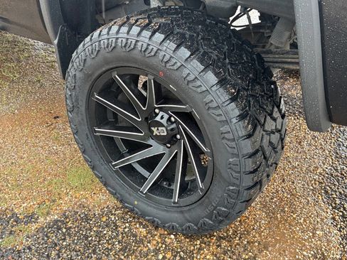 Used 2015 GMC Sierra 1500 Denali w/ Driver Alert Package AWD/4WD image 9
