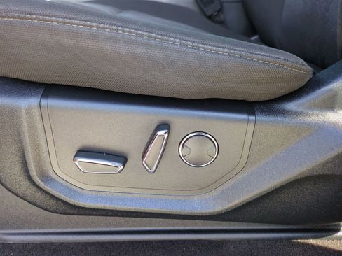 Used 2018 Ford F150 XLT w/ Equipment Group 302A Luxury image 20