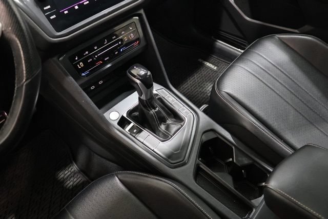 Used 2022 Volkswagen Tiguan SE R-Line FWD image 27