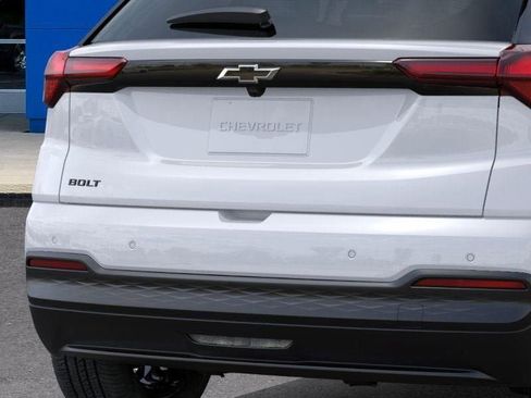 New 2027 Chevrolet Bolt LT w/ Comfort Package image 14