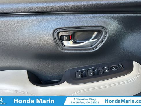 Certified 2025 Honda HR-V LX image 14