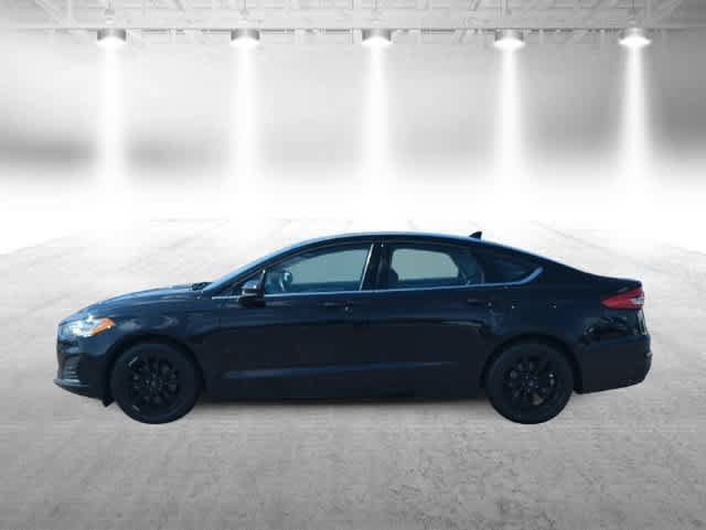 Used 2020 Ford Fusion SE FWD image 4