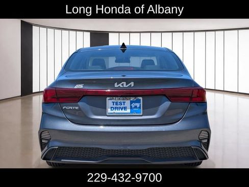 Used 2024 Kia Forte LXS FWD image 7