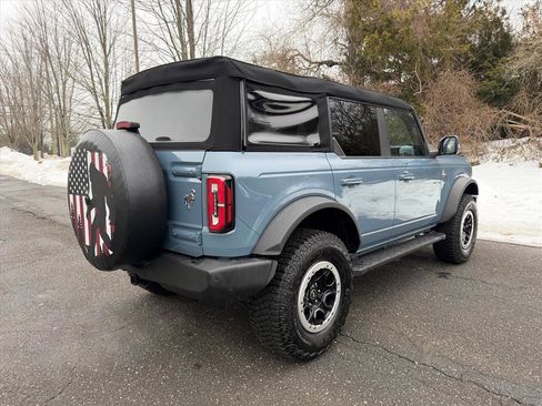 Used 2023 Ford Bronco Outer Banks w/ Sasquatch Package image 4