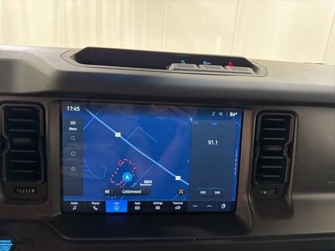 Used 2025 Ford Bronco Big Bend image 16