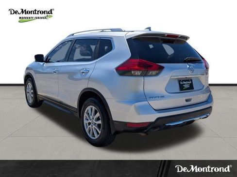 Used 2017 Nissan Rogue SV w/ SV Premium Package FWD image 7