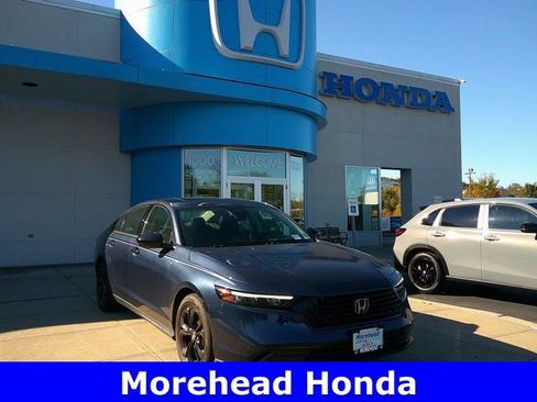 Certified 2025 Honda Accord SE image 1