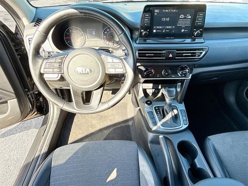 Used 2021 Kia Seltos S image 27