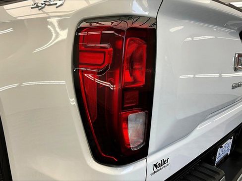 Used 2024 GMC Sierra 1500 Pro w/ Pro Value Package image 27