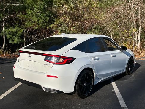 Used 2023 Honda Civic Sport image 5