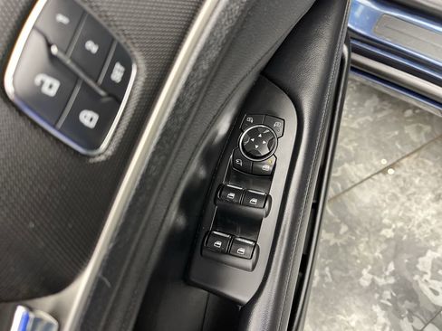 Used 2017 Lincoln MKZ Select w/ Climate Package image 8