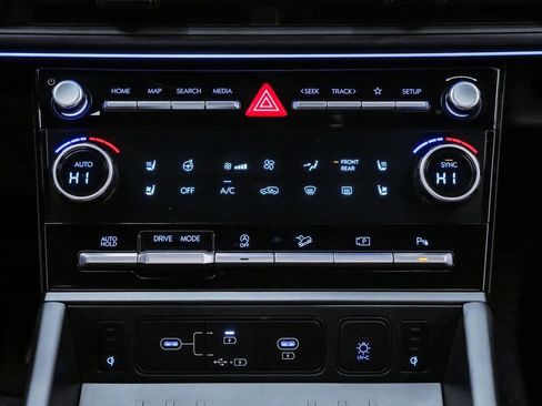 Used 2025 Hyundai Santa Fe Calligraphy image 20