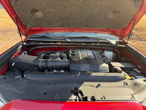 Used 2022 Toyota 4Runner SR5 image 46