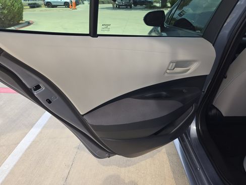 Used 2024 Toyota Corolla LE FWD image 14
