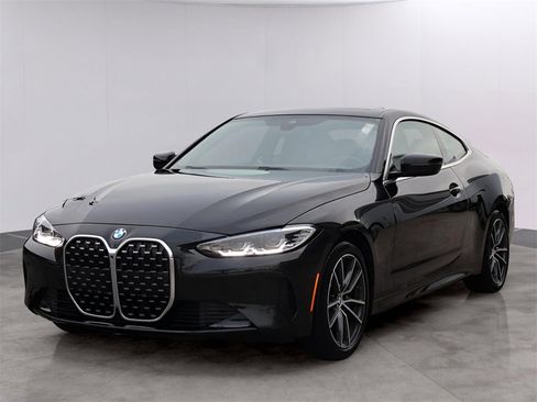 Used 2024 BMW 430i xDrive Coupe w/ Premium Package image 3