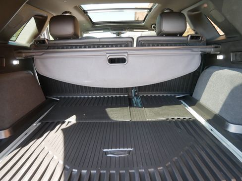 Certified 2023 Cadillac XT5 Premium Luxury AWD/4WD image 11