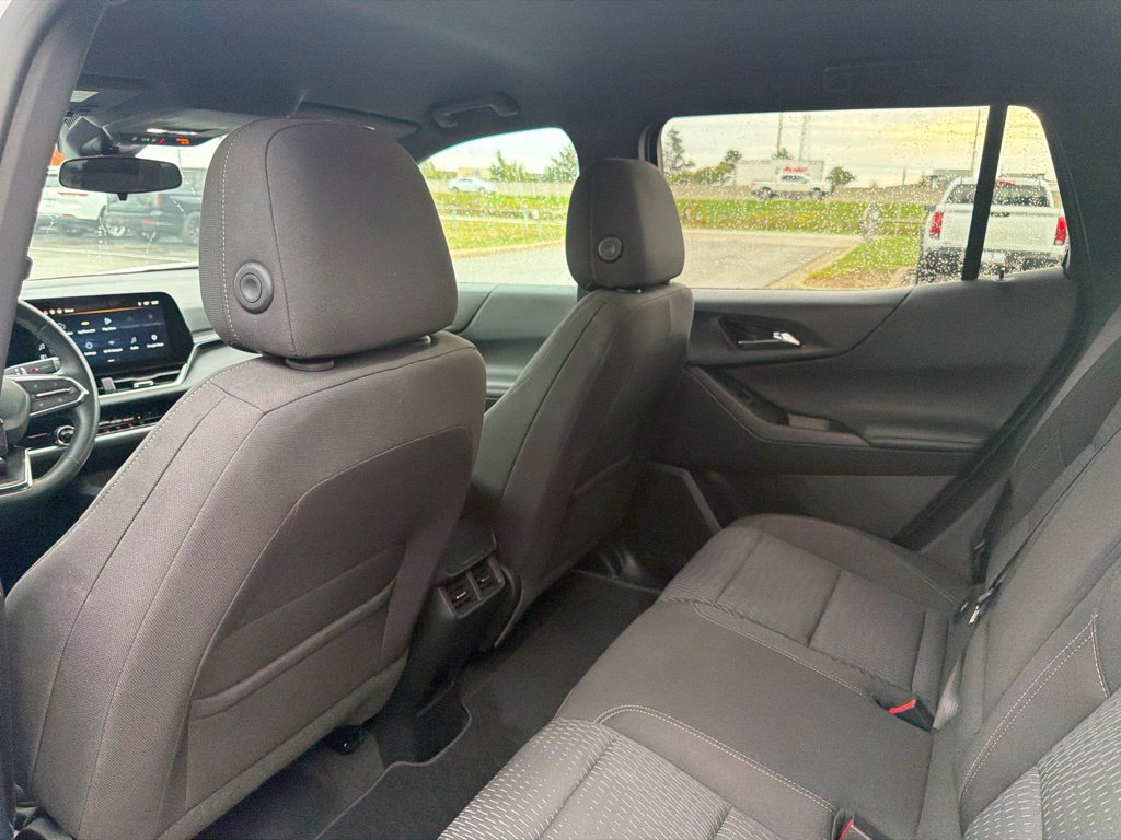 Used 2026 Chevrolet Equinox LT FWD image 14