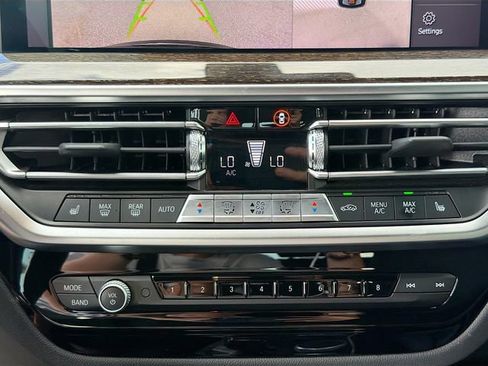 Used 2023 BMW X3 xDrive30i w/ Premium Package w/ZPA AWD/4WD image 33