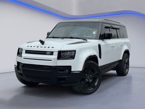 Used 2023 Land Rover Defender 130 X-Dynamic SE AWD/4WD image 2