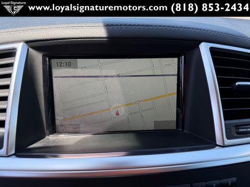 Used 2015 Mercedes-Benz GL 450 4MATIC image 29