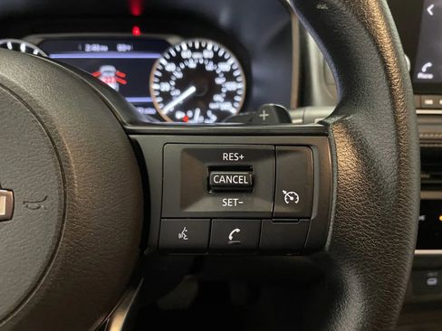Used 2024 Nissan Rogue S image 19