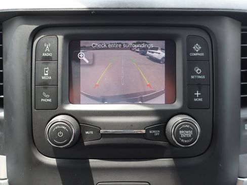 Used 2019 RAM 1500 Big Horn AWD/4WD image 10