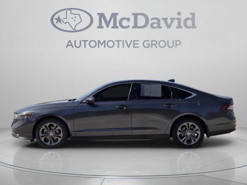 Used 2023 Honda Accord EX image 2