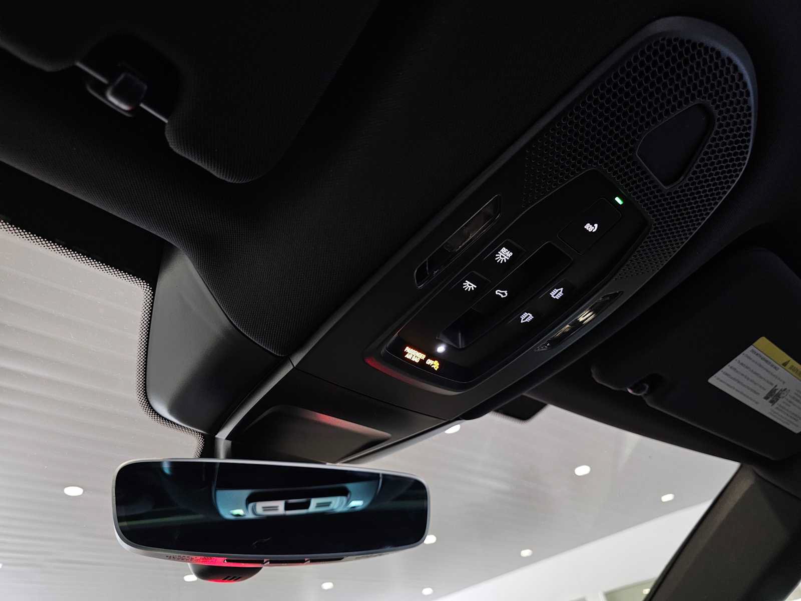 New 2025 Porsche Panamera 4 AWD/4WD image 30
