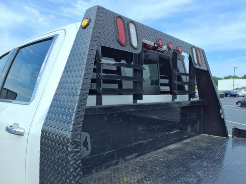 Used 2021 GMC Sierra 3500 Denali w/ Denali Ultimate Package AWD/4WD image 3