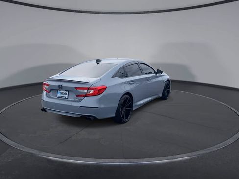 Used 2021 Honda Accord Sport Special Edition image 9