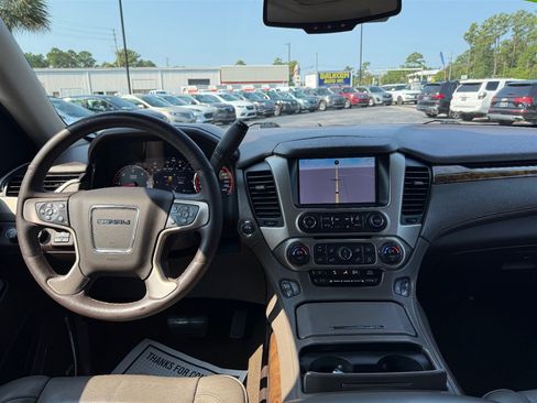 Used 2015 GMC Yukon Denali w/ Open Road Package AWD/4WD image 9