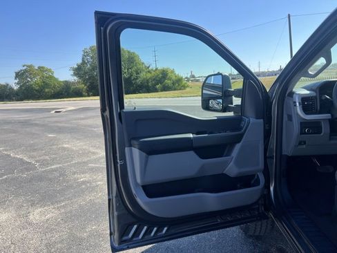 New 2026 Ford F250 4x4 Crew Cab Super Duty image 13