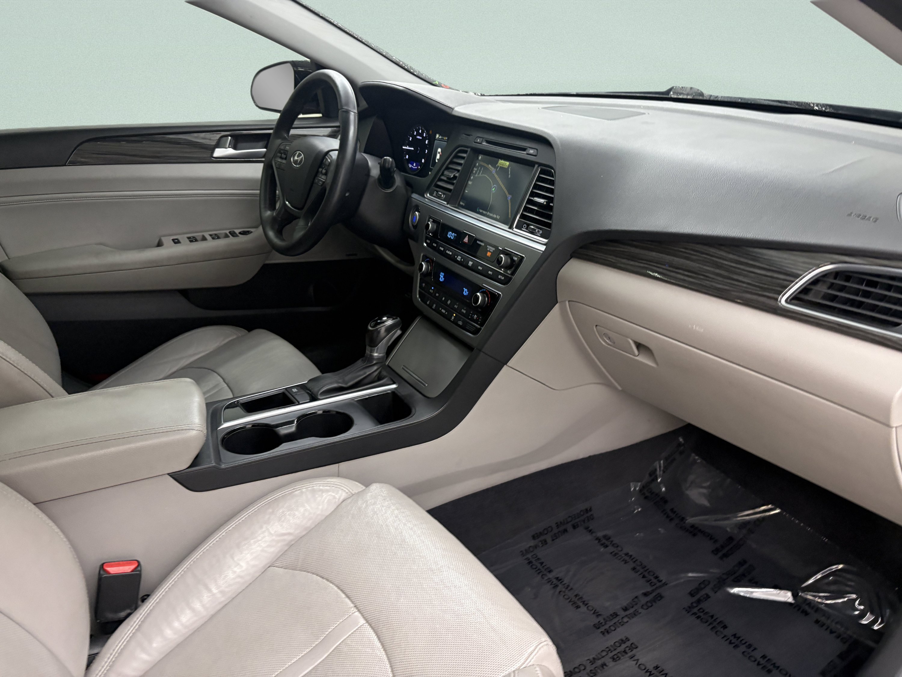 Used 2015 Hyundai Sonata Limited w/ Option Group 05 FWD image 21