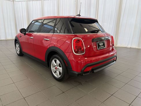 Used 2022 MINI Cooper 4-Door Hardtop w/ Storage Package FWD image 3