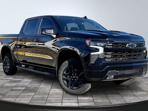 Used 2024 Chevrolet Silverado 1500 LT Trail Boss w/ Convenience Package II image 12