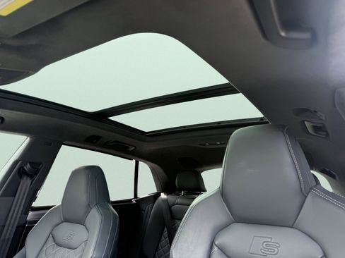 Used 2023 Audi SQ8 Prestige image 15