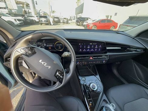 Used 2023 Kia Niro Wind FWD image 7