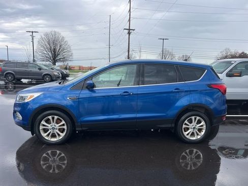Used 2019 Ford Escape SE image 6