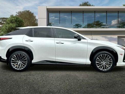 Used 2024 Lexus RZ 300e Premium w/ Accessory Package (P5) image 3