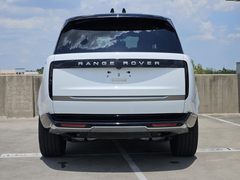 Used 2025 Land Rover Range Rover SE AWD/4WD image 7