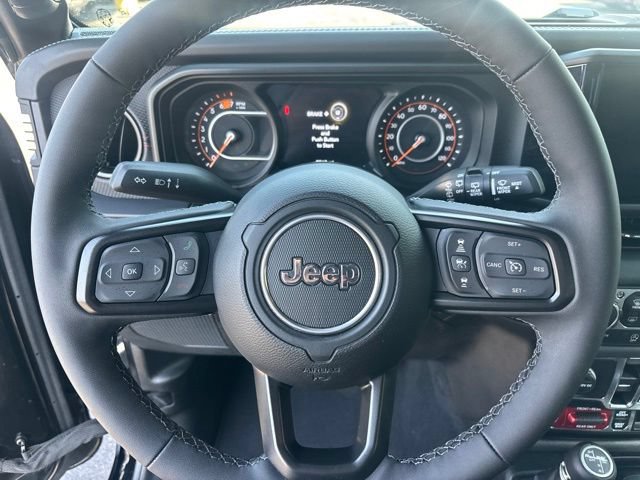 Used 2026 Jeep Wrangler Unlimited Rubicon AWD/4WD image 29