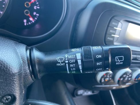 Used 2016 Kia Soul + image 21