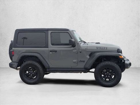 Used 2022 Jeep Wrangler Willys image 4