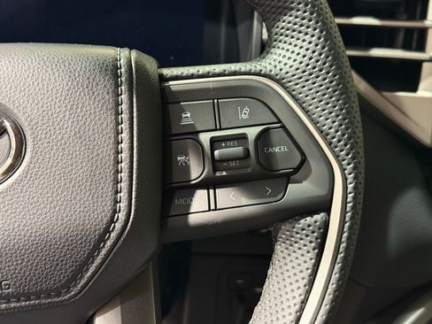 New 2026 Toyota Tundra Limited AWD/4WD image 22